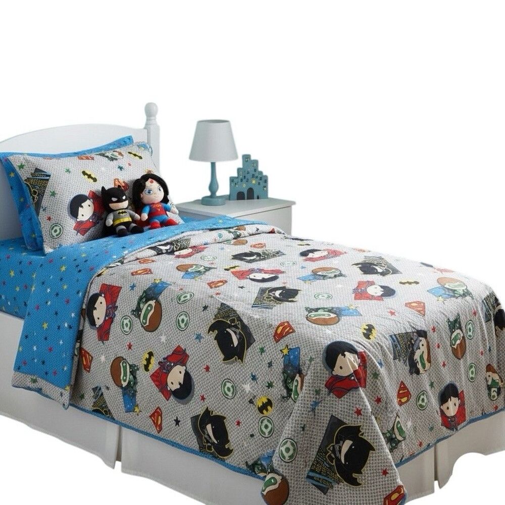 Warner Bros. Super Heros Batman, Superman & Green Lantern Comforter Kids Bedroom